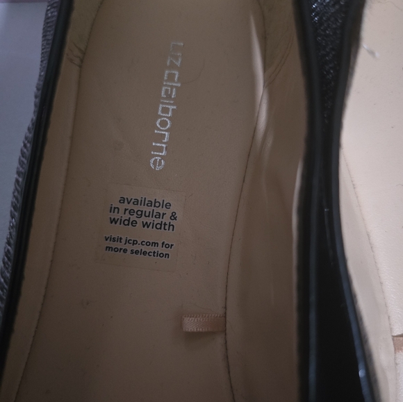 Liz Claiborne Silver sparkly flats, size 9 - Picture 7 of 11